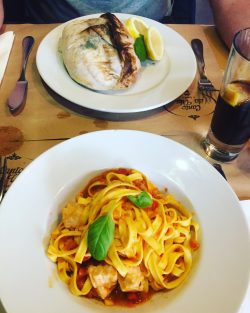 lunch in Lissabon met pasta en verse vis