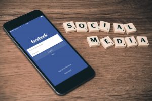 eerste hulp bij social media voor Facebook, Instagram en LinkedIn
